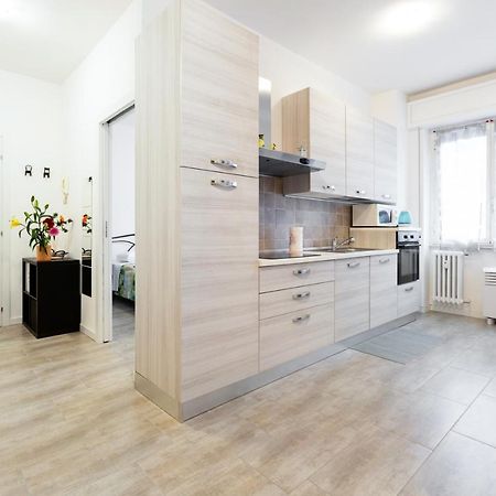 Renovated Flat Subway Yellow Line Milan Exterior photo
