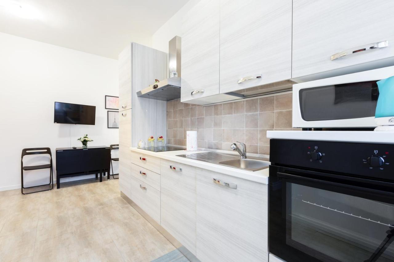 Renovated Flat Subway Yellow Line Milan Exterior photo